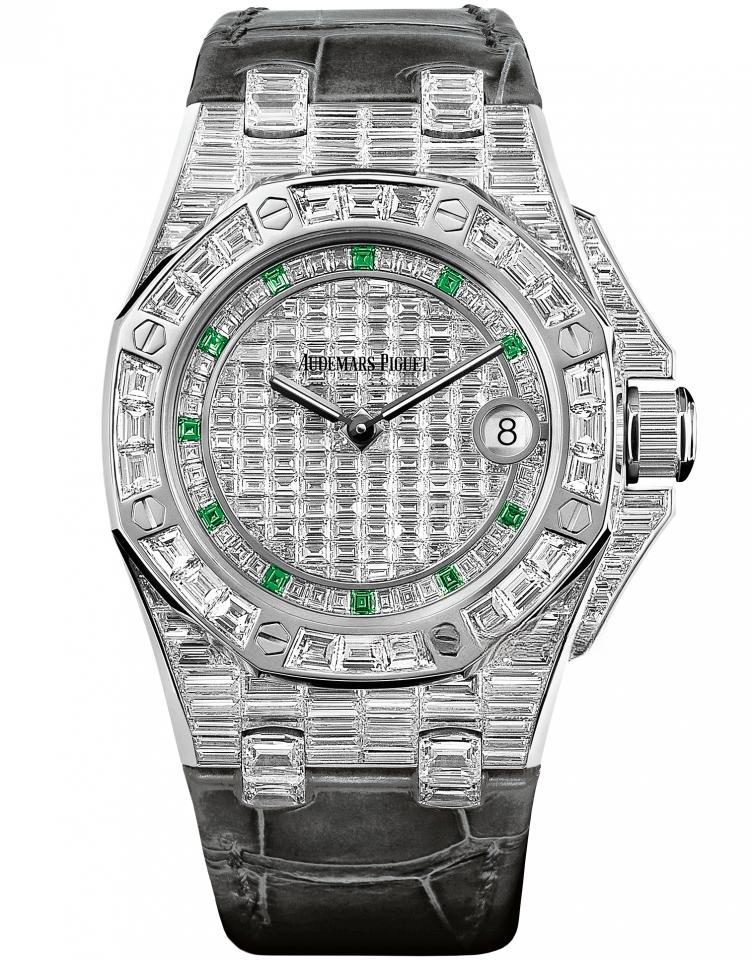 AUDEMARS PIGUET 67543BC.ZZ.D204CR.01 皇家橡樹離岸型