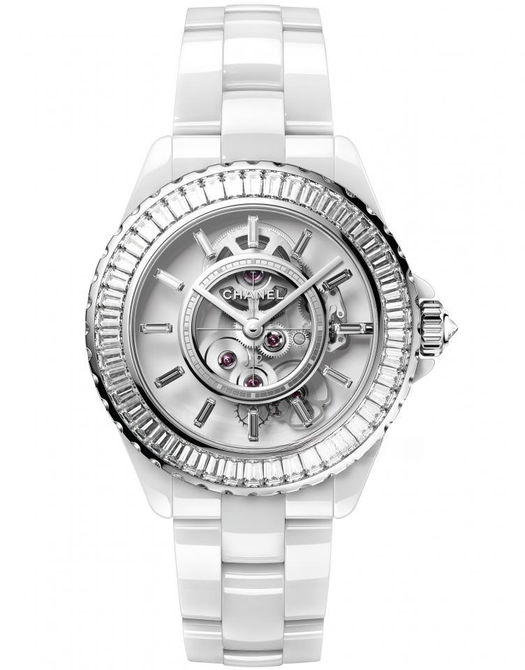 CHANEL H6825 J12
