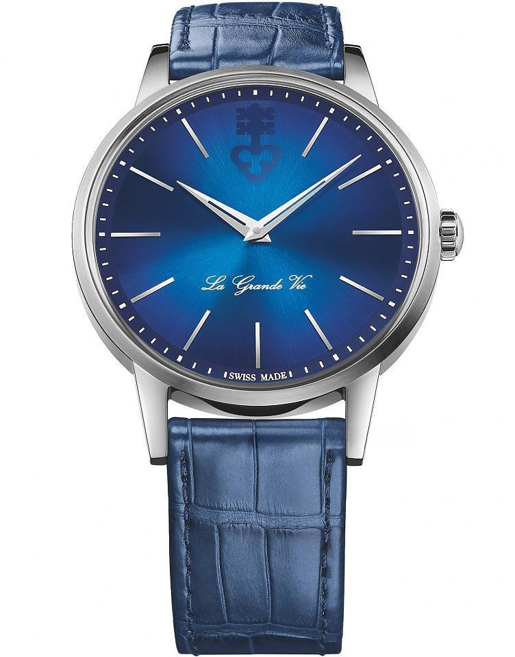 CORUM Z082/03590 HERITAGE