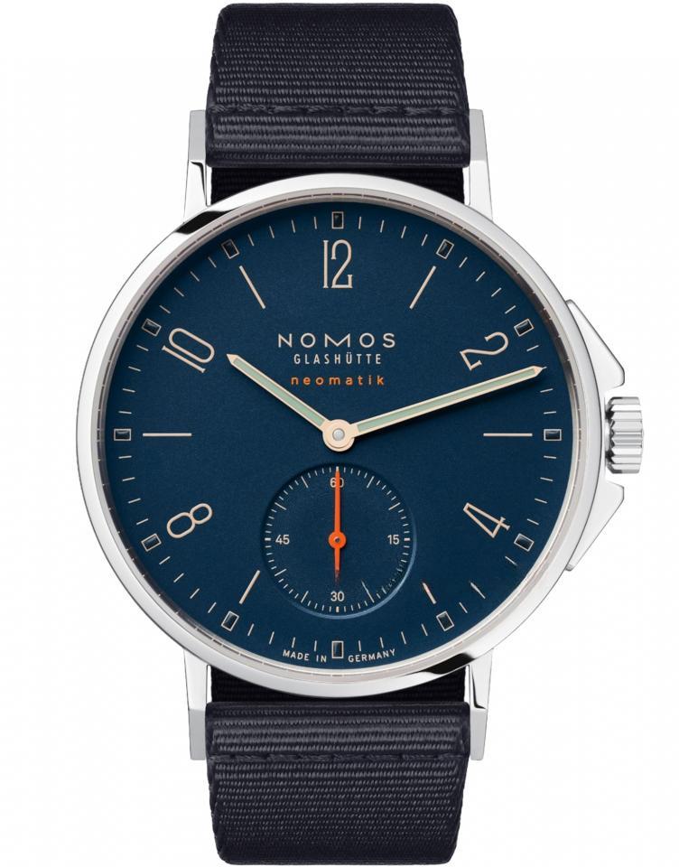 NOMOS 561 AHOI