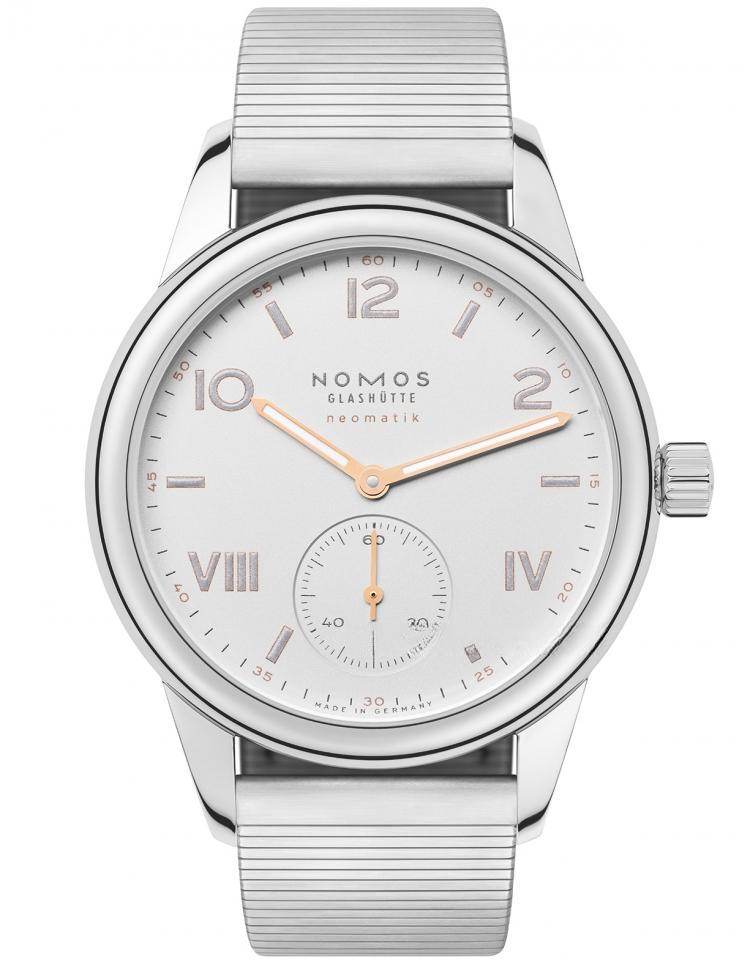NOMOS 748 CLUB