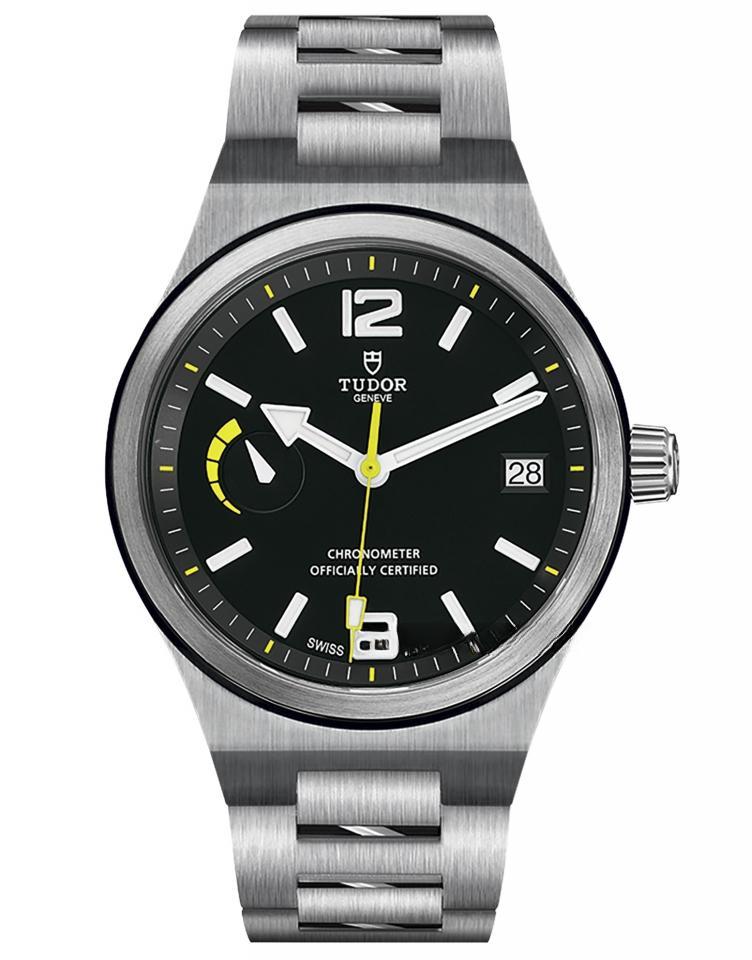 TUDOR M91210N-0002 NORTH FLAG